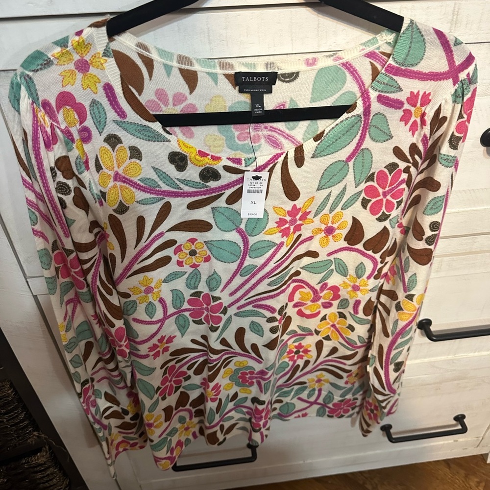 Brand new Talbots light weight sweater